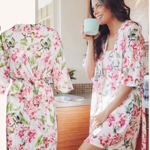 SMYMM SHOW ME YOUR MUMU FLORAL BRIE KIMONO ROBE OS